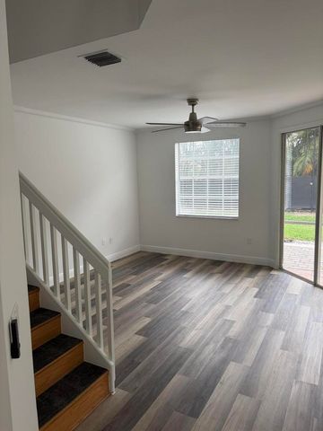 20970 Via Oleander D, Boca Raton, FL 33428