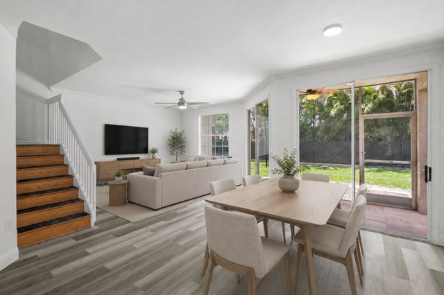 20970 Via Oleander D, Boca Raton, FL 33428