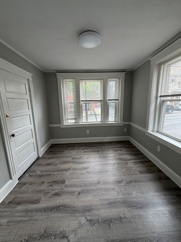 250 Washington St 1, Salem, MA 01970