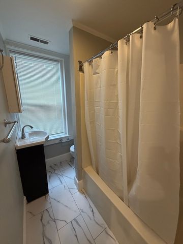 250 Washington St 1, Salem, MA 01970