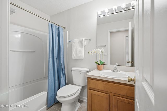 1049 N BLACK CHERRY Drive, St. Johns, FL 32259