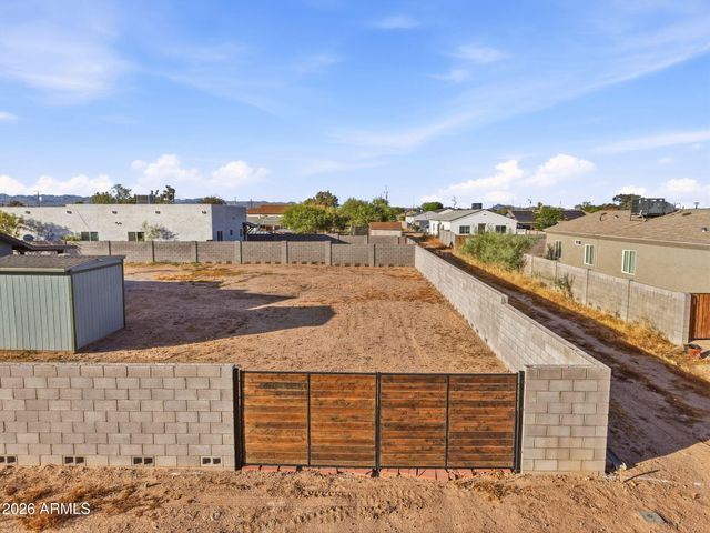 32225 N CENTER Street N, Wittmann, AZ 85361