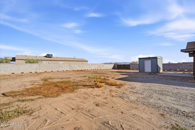 32225 N CENTER Street N, Wittmann, AZ 85361
