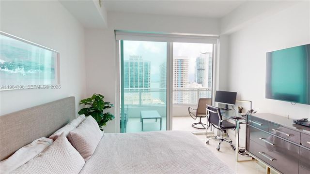 1080 N Brickell Ave 2804, Miami, FL 33131