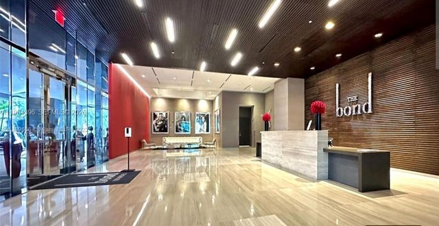 1080 N Brickell Ave 2804, Miami, FL 33131