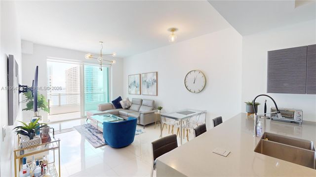 1080 N Brickell Ave 2804, Miami, FL 33131