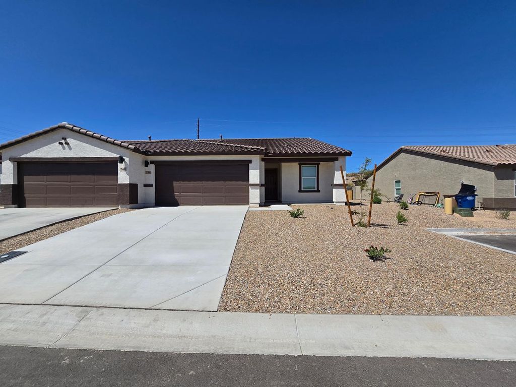 736 Dylan Court, Wickenburg, AZ 85390