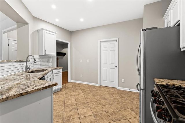 4913 Berkeley Oak Circle, Peachtree Corners, GA 30092