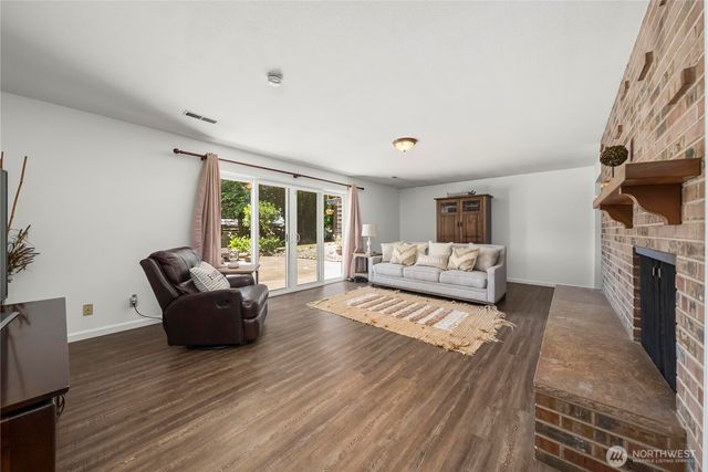 710 66th Avenue E, Fife, WA 98424