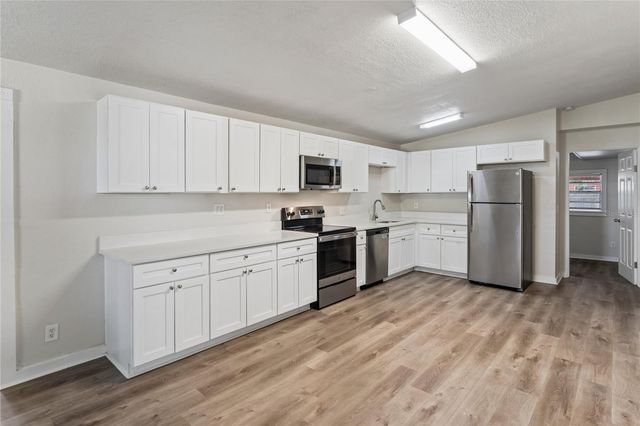 8975 69TH STREET N, Pinellas Park, FL 33782