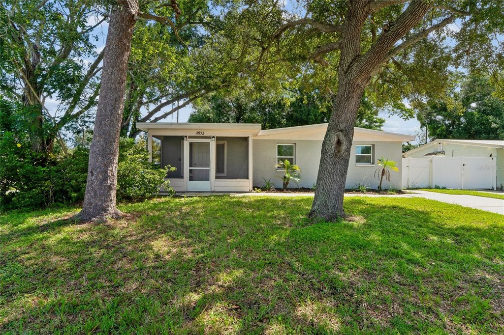 8975 69TH STREET N, Pinellas Park, FL 33782