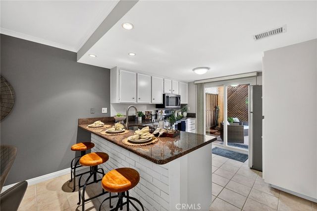 140 E El Norte Parkway 74, Escondido, CA 92026