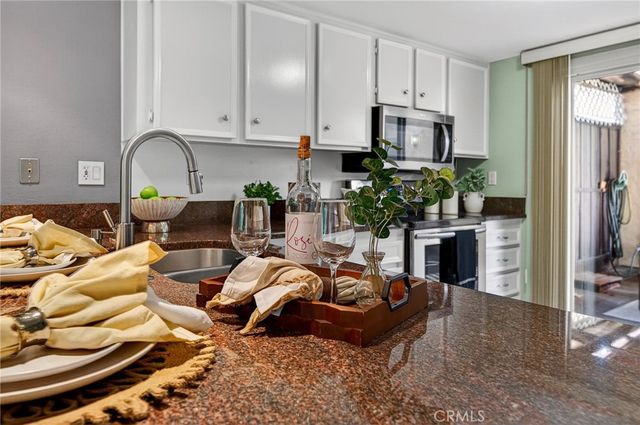 140 E El Norte Parkway 74, Escondido, CA 92026