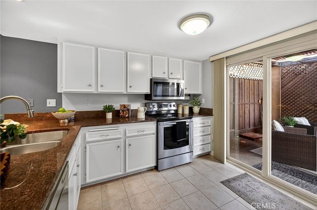 140 E El Norte Parkway 74, Escondido, CA 92026