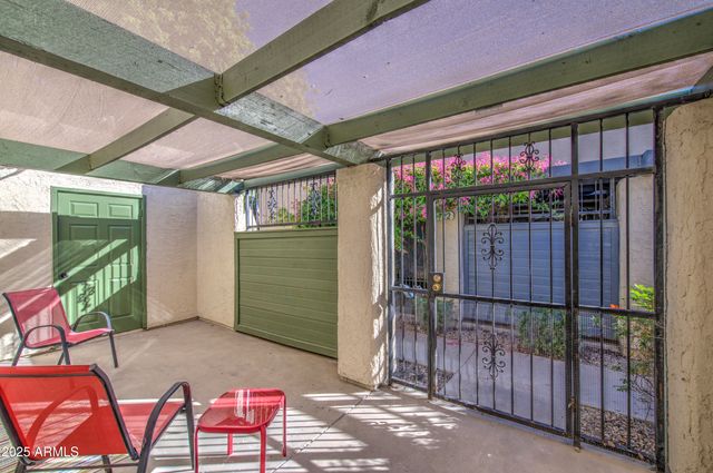 712 S LEBANON Lane, Tempe, AZ 85288