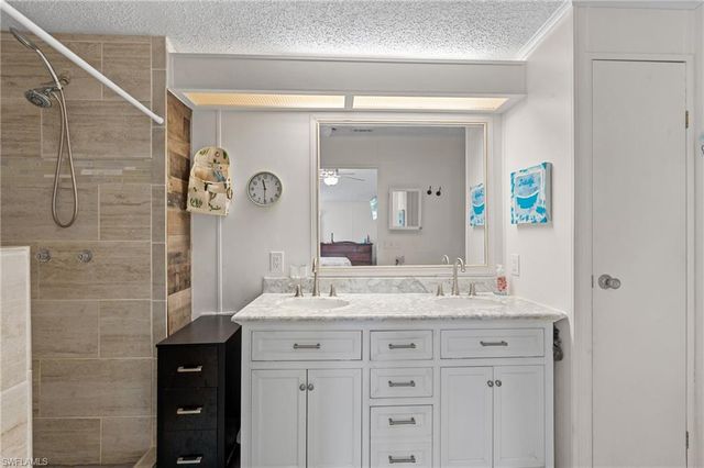 10074 Broken Woods CT, North Fort Myers, FL 33903