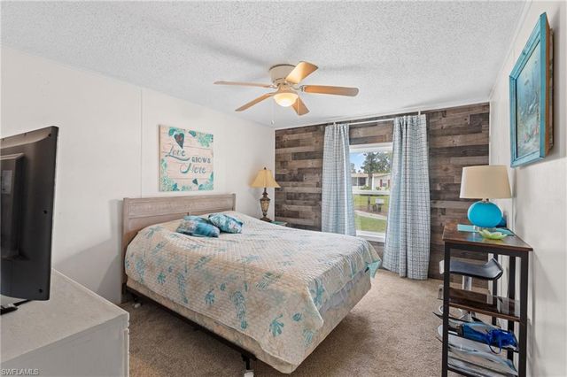 10074 Broken Woods CT, North Fort Myers, FL 33903