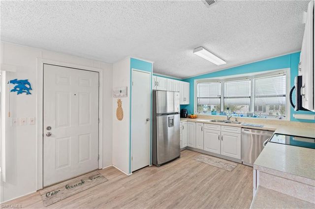 10074 Broken Woods CT, North Fort Myers, FL 33903
