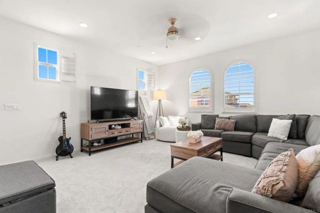 16094 Veridian Cir, San Diego, CA 92127