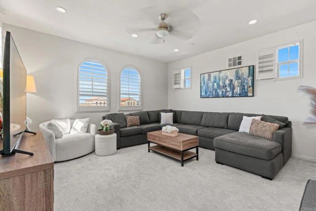 16094 Veridian Cir, San Diego, CA 92127