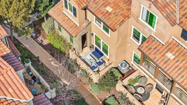 16094 Veridian Cir, San Diego, CA 92127