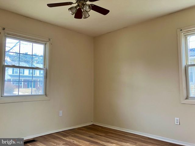 38 HAMILTON LN, Willingboro, NJ 08046