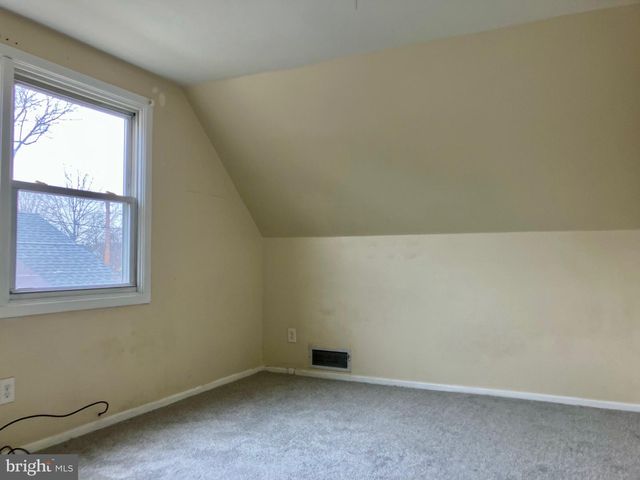 38 HAMILTON LN, Willingboro, NJ 08046