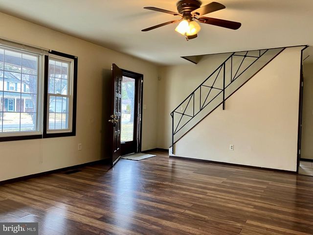 38 HAMILTON LN, Willingboro, NJ 08046