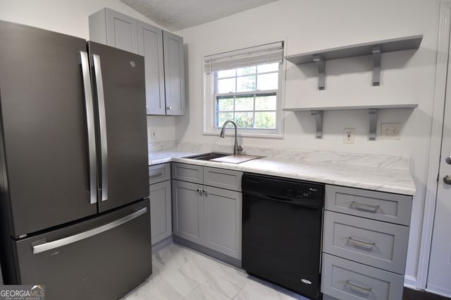 2351 Pinewood Drive, Decatur, GA 30032