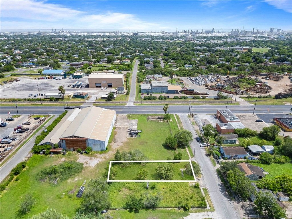 115 Pueblo St, Corpus Christi, TX 78405 — photo 5