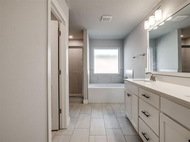 9300 NW 141st Street, Yukon, OK 73099