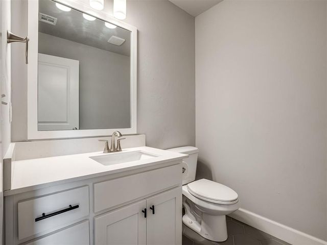 9300 NW 141st Street, Yukon, OK 73099