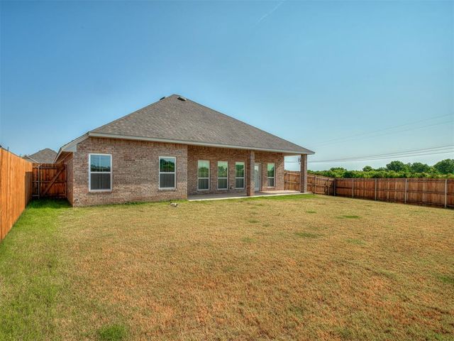 9300 NW 141st Street, Yukon, OK 73099
