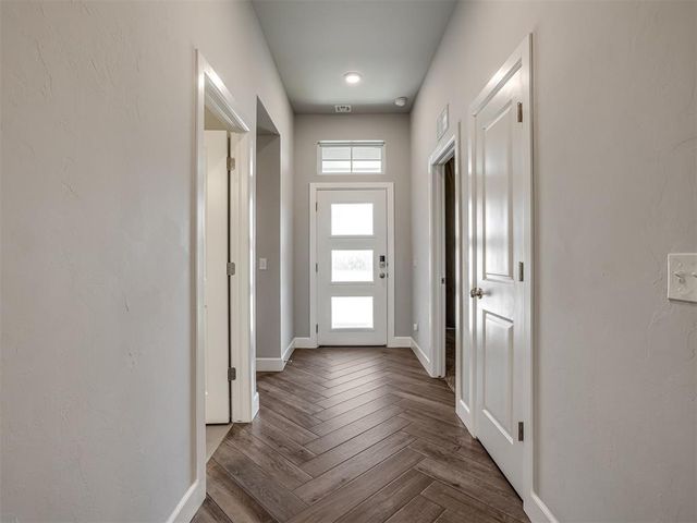 9300 NW 141st Street, Yukon, OK 73099