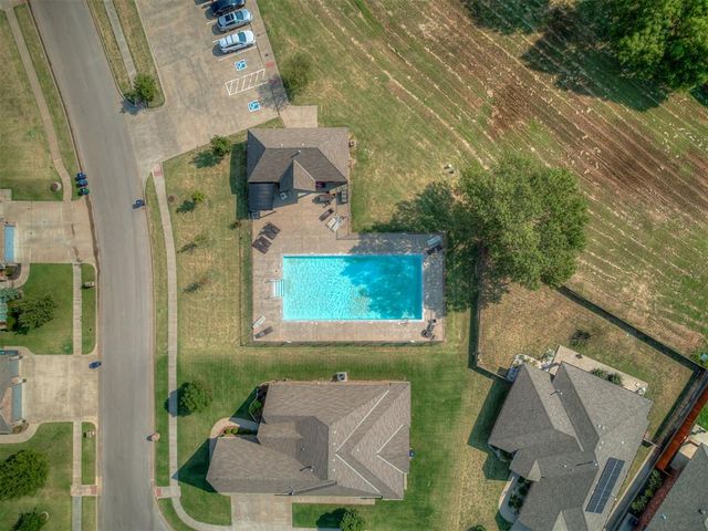 9300 NW 141st Street, Yukon, OK 73099