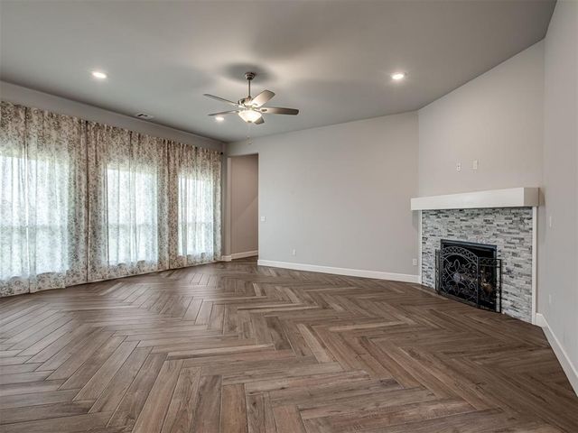 9300 NW 141st Street, Yukon, OK 73099