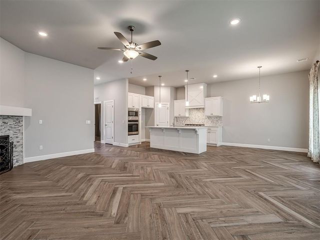 9300 NW 141st Street, Yukon, OK 73099