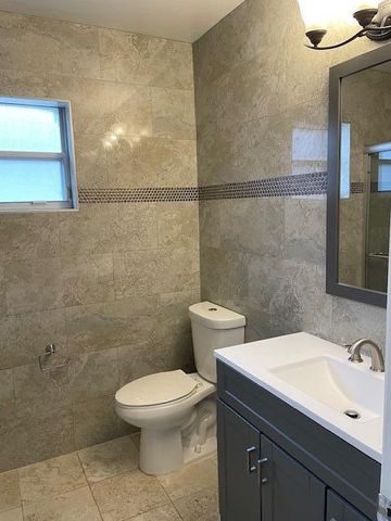 6352 NW 36th Avenue, Coconut Creek, FL 33073