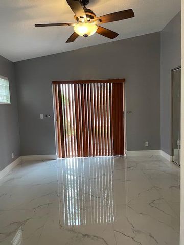 6352 NW 36th Avenue, Coconut Creek, FL 33073