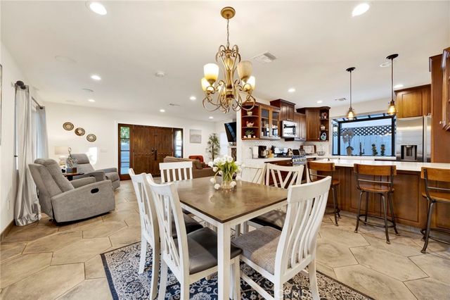 3815 Laurel Canyon, Studio City, CA 91604
