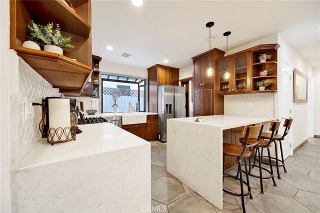 3815 Laurel Canyon, Studio City, CA 91604