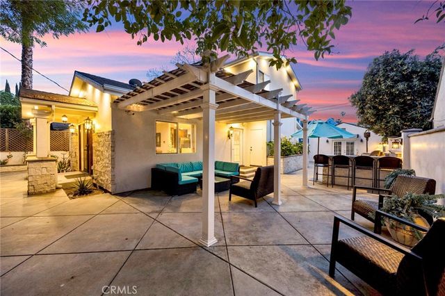 3815 Laurel Canyon, Studio City, CA 91604