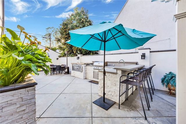 3815 Laurel Canyon, Studio City, CA 91604