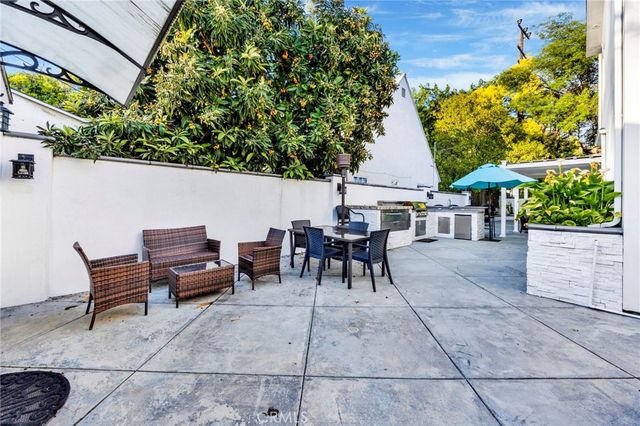 3815 Laurel Canyon, Studio City, CA 91604