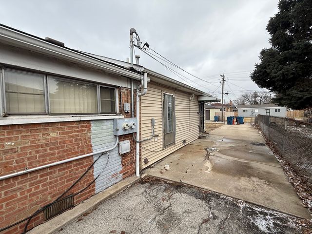 15311 Winchester Avenue, Harvey, IL 60426