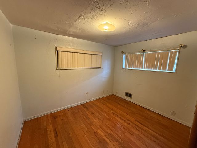 15311 Winchester Avenue, Harvey, IL 60426