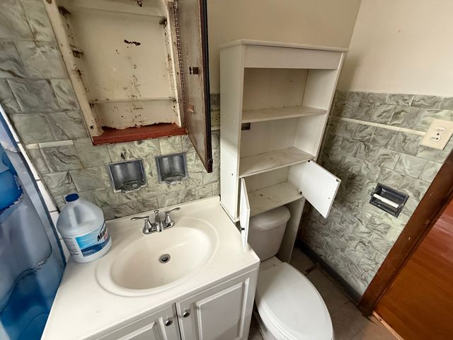 15311 Winchester Avenue, Harvey, IL 60426