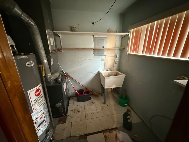 15311 Winchester Avenue, Harvey, IL 60426