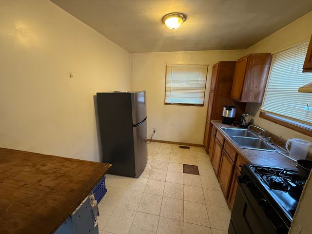 15311 Winchester Avenue, Harvey, IL 60426