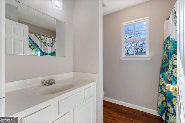 32 Martin Luther King Jr Drive, Commerce, GA 30529